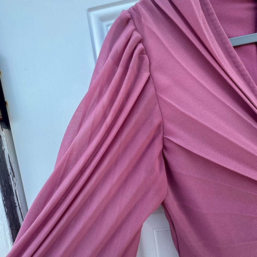 Asos Design Pleated Bodice Plunge Neck Midi Dress in Rose - Picture 6 of 8